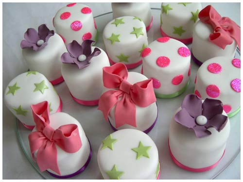 What type of event would you use minicakes for